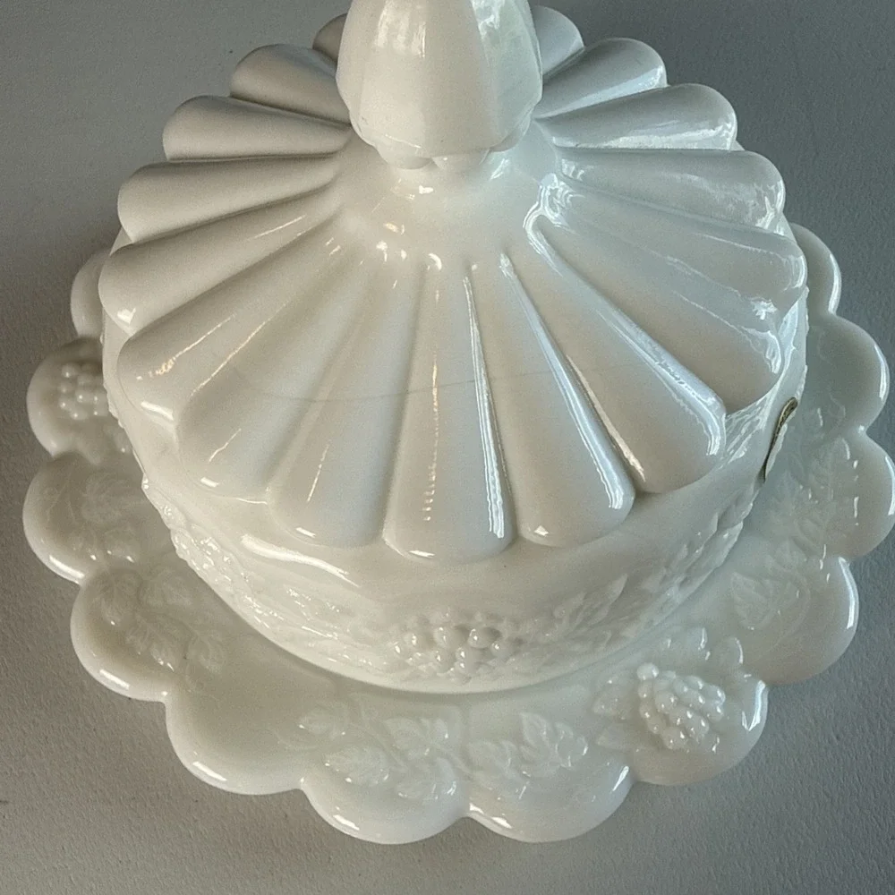 Vintage Milk Glass Grape Covered Dish Scalloped Butter Candy Cheese Westmoreland